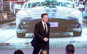 Dukung Elon Musk, Donald Trump Beli Mobil Tesla