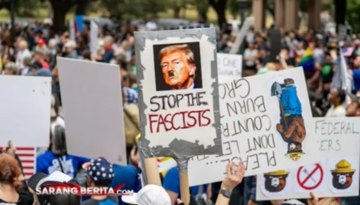 Ribuan Warga AS Turun ke Jalan! Gelombang Protes Lawan Trump Makin Membara