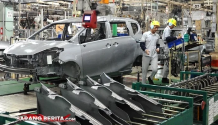 Dampak Tarik-Ulur Tarif Trump: Arah Industri Otomotif di Persimpangan Jalan