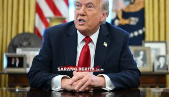 Mengejutkan! Trump Tak Jadi Kenakan Tarif Gila pada Gadget China