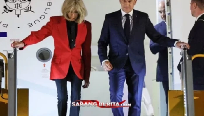 Sosok Brigitte Macron, Istri Presiden Prancis yang Viral Usai ‘Toyor’ Suaminya!