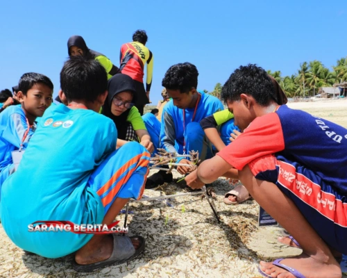 Terumbu Karang Diselamatkan! Warga Dapat Pelatihan Transplantasi