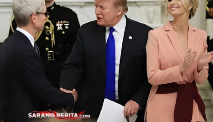 iPhone Terancam Mahal! Trump Desak Apple Pindah Produksi ke AS