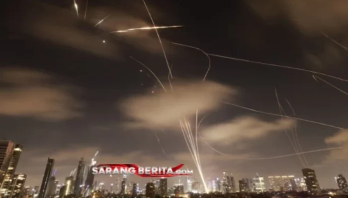 AS Bantu Israel Serang Iran: 4 Dampak Perang Besar Mengintai di 2025!