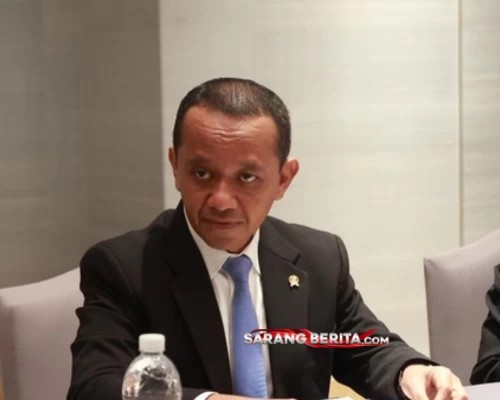 Bahlil Tawarkan Karpet Merah untuk Rusia Garap Sumur Tua di Indonesia